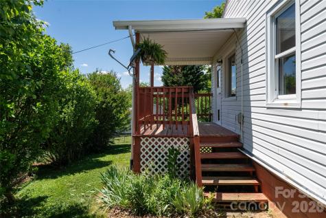 106 Aloha Circle Extension Candler NC 28715