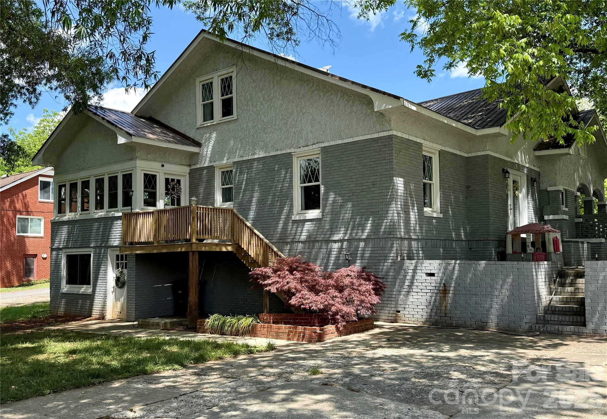 2709 N Main Avenue Newton NC 28658