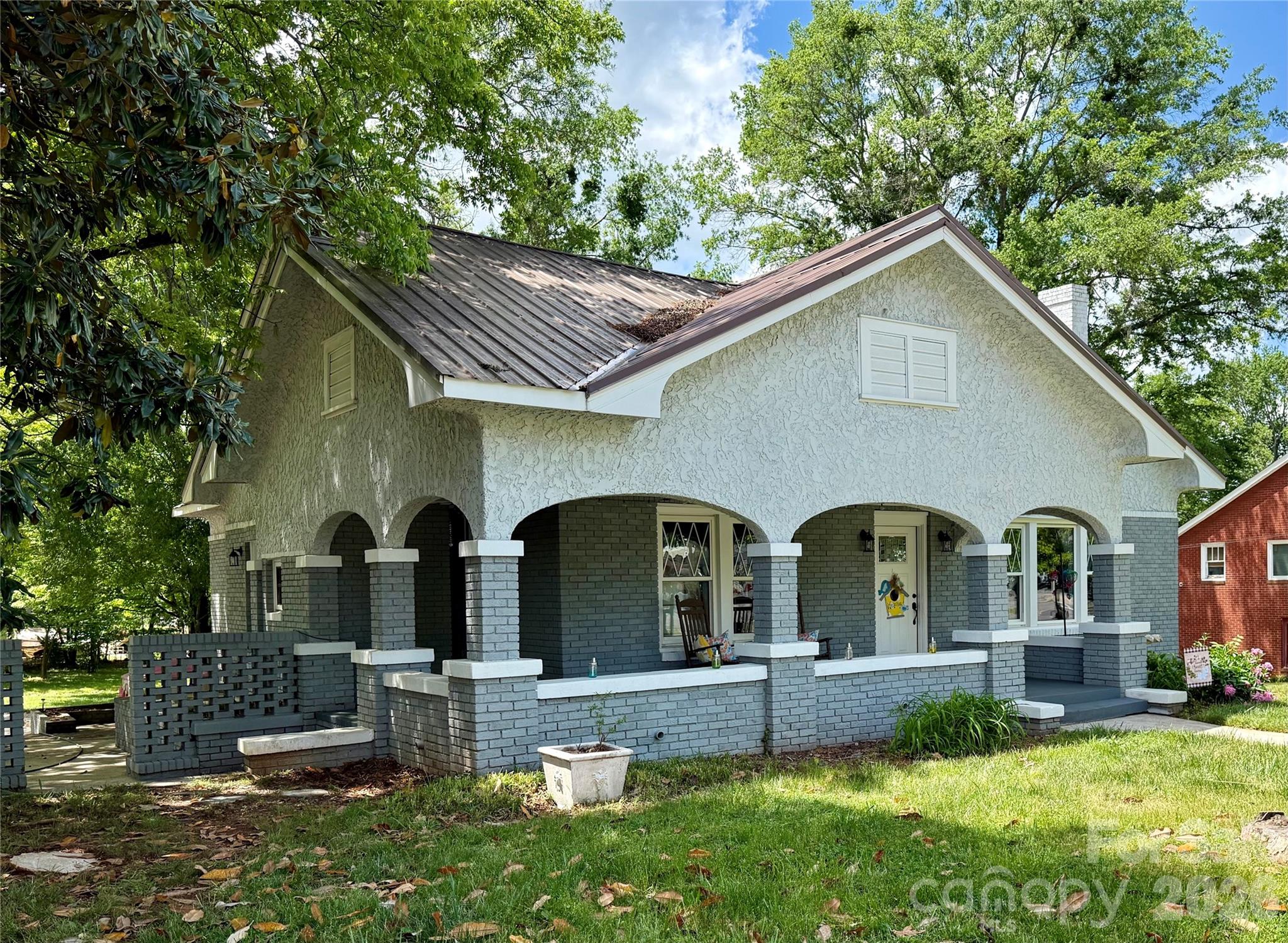 2709 N Main Avenue Newton NC 28658