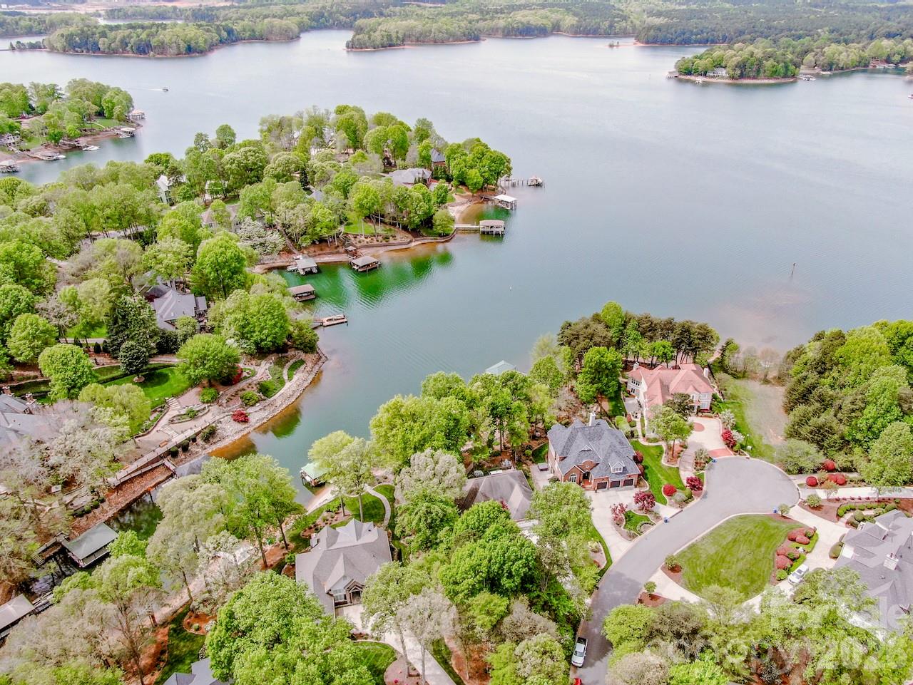 239 Pinnacle Shores Drive Mooresville NC 28117