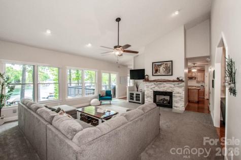 239 Pinnacle Shores Drive Mooresville NC 28117