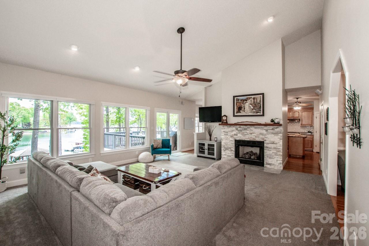 239 Pinnacle Shores Drive Mooresville NC 28117