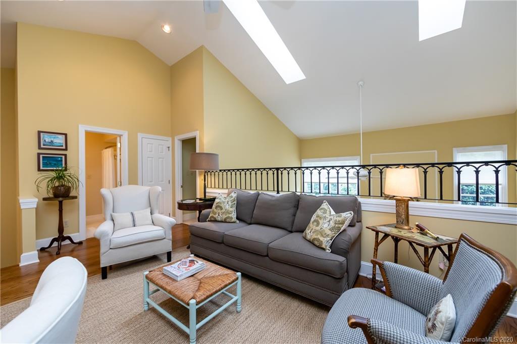 2003 Meadowood Lane Charlotte NC 28211