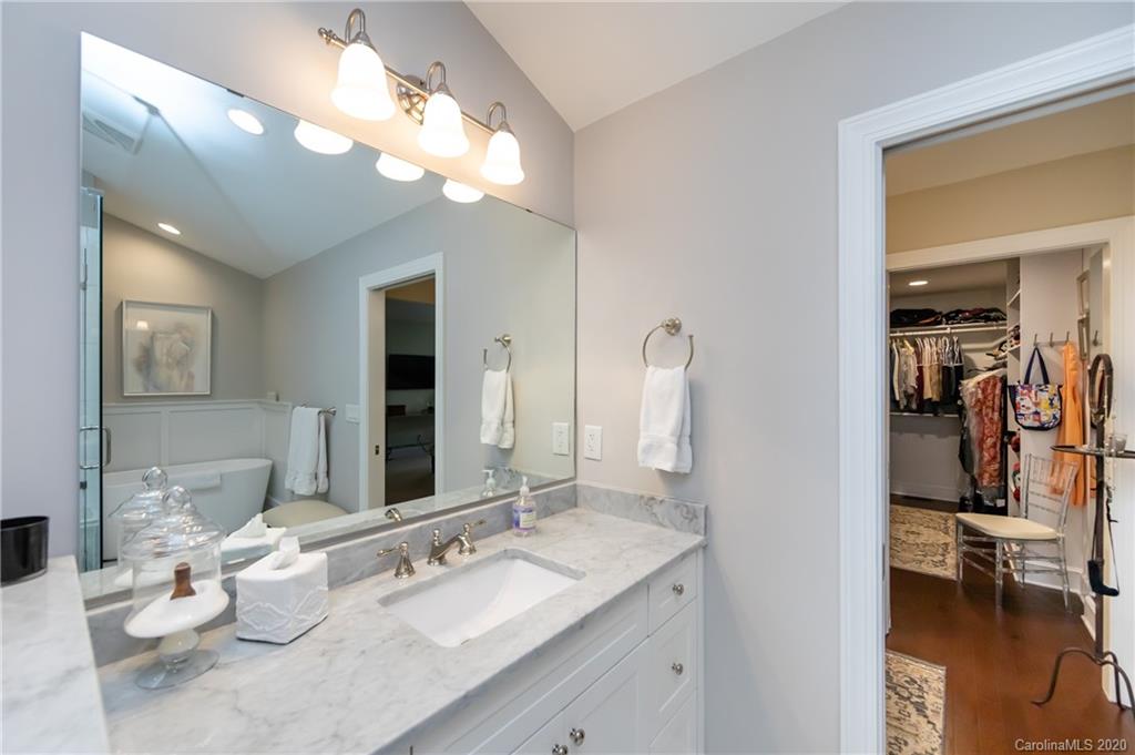 2003 Meadowood Lane Charlotte NC 28211