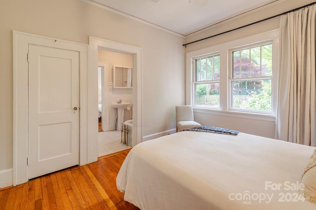 37 King Street Asheville NC 28804