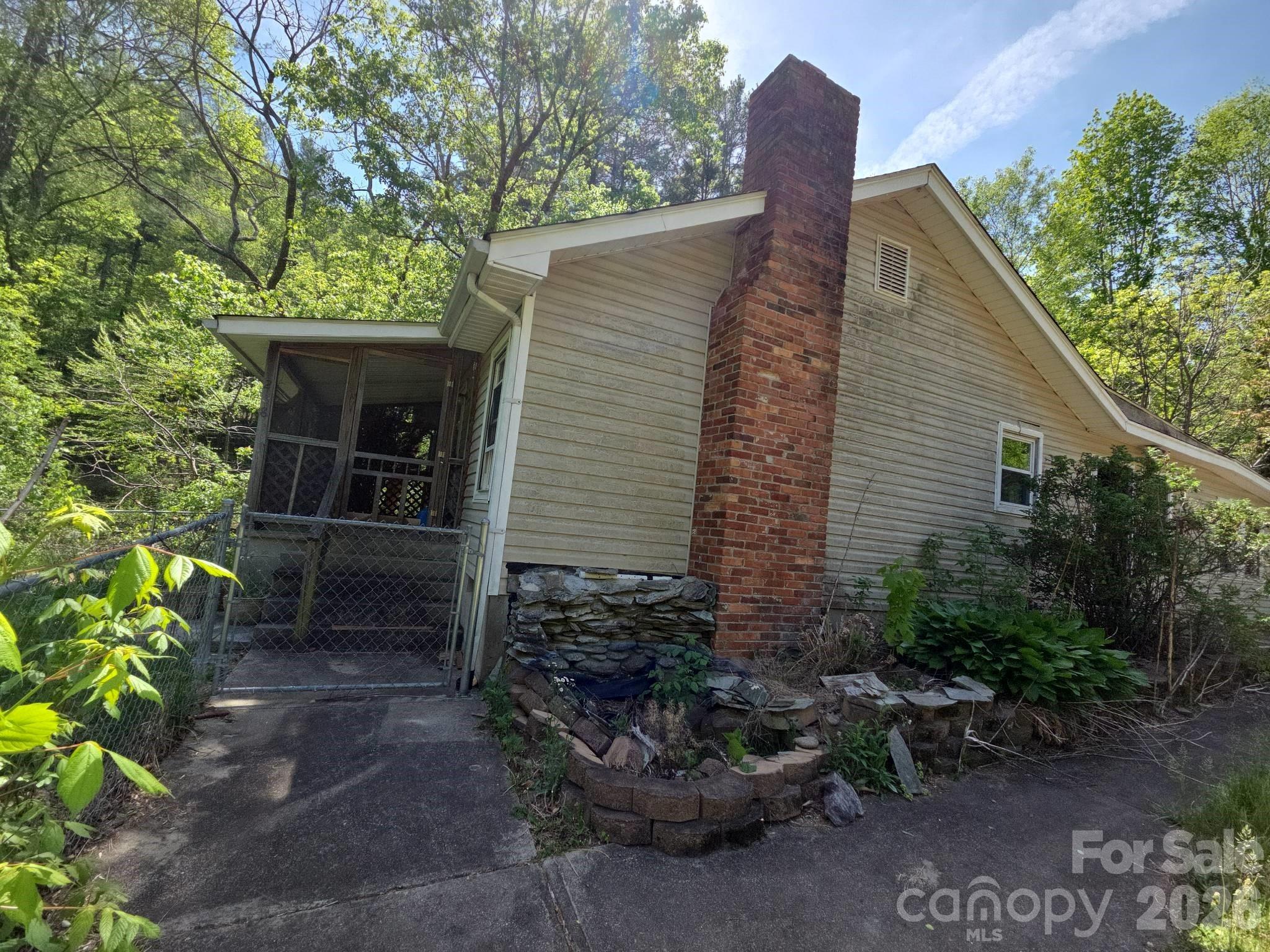 208 Mckinnish Cove Road Asheville NC 28806