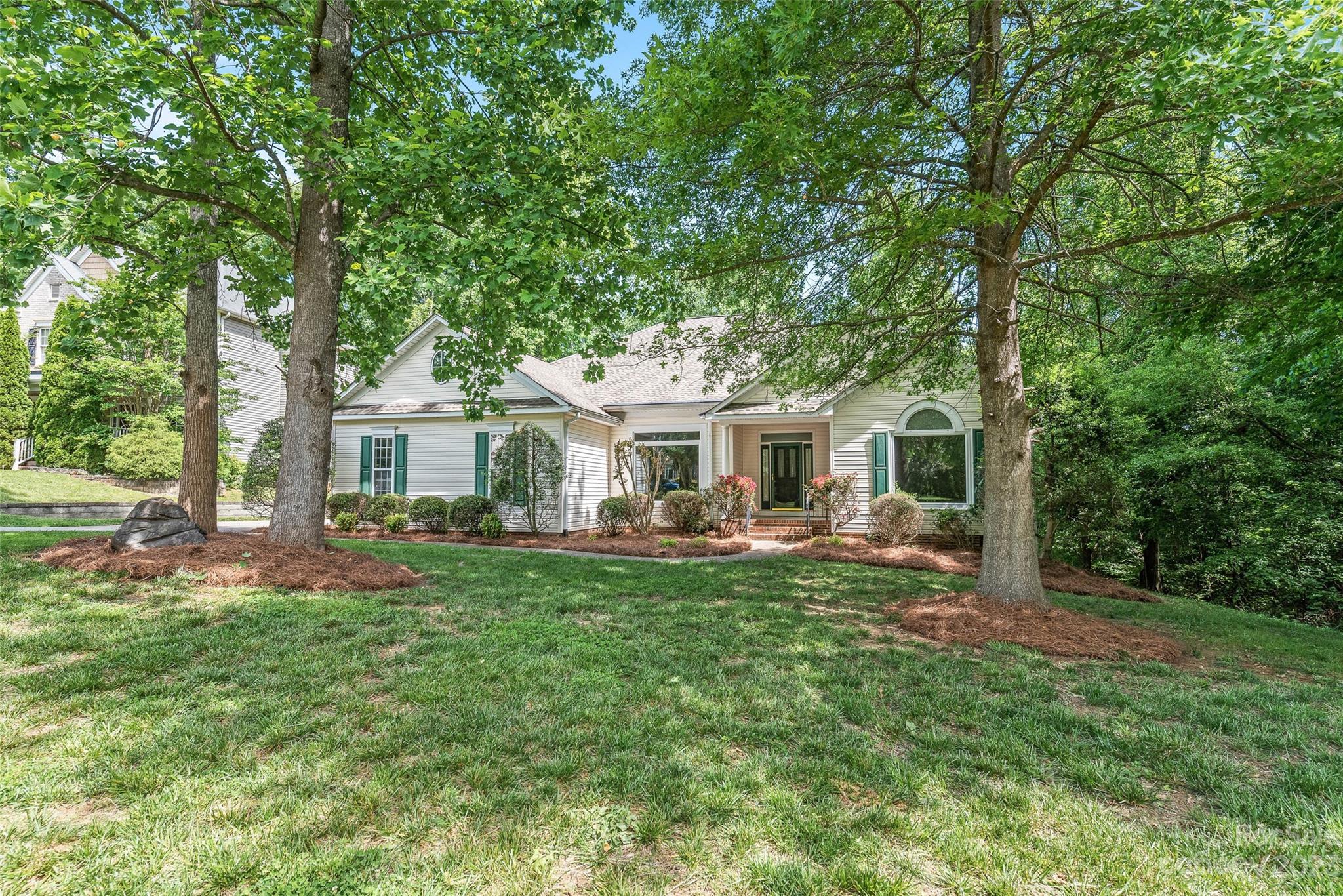 1718 Turning Leaf Court Charlotte NC 28262
