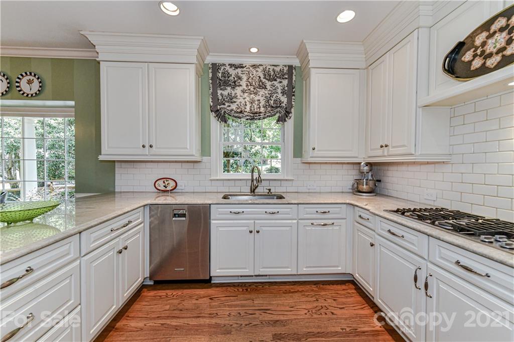 9800 Chatham Oaks Trail Charlotte NC 28210