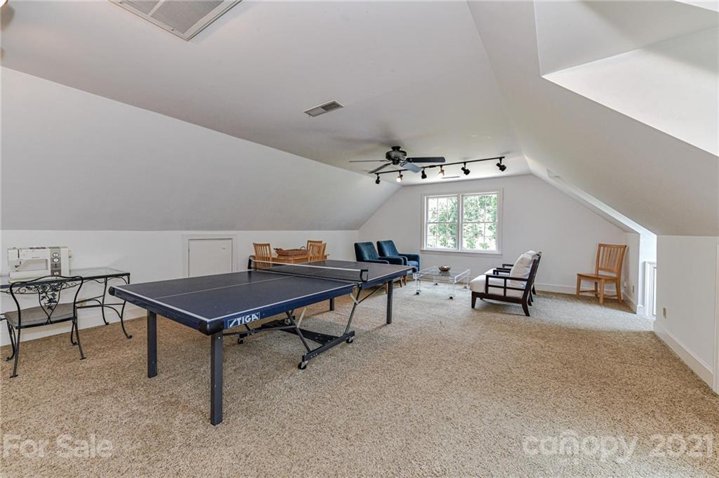 9800 Chatham Oaks Trail Charlotte NC 28210