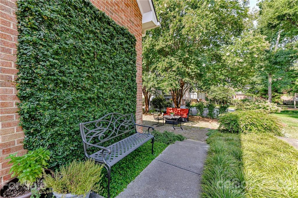 9800 Chatham Oaks Trail Charlotte NC 28210