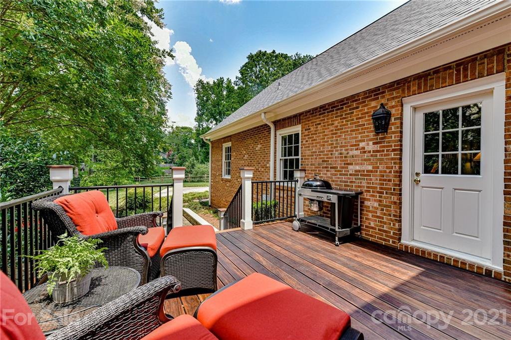 9800 Chatham Oaks Trail Charlotte NC 28210