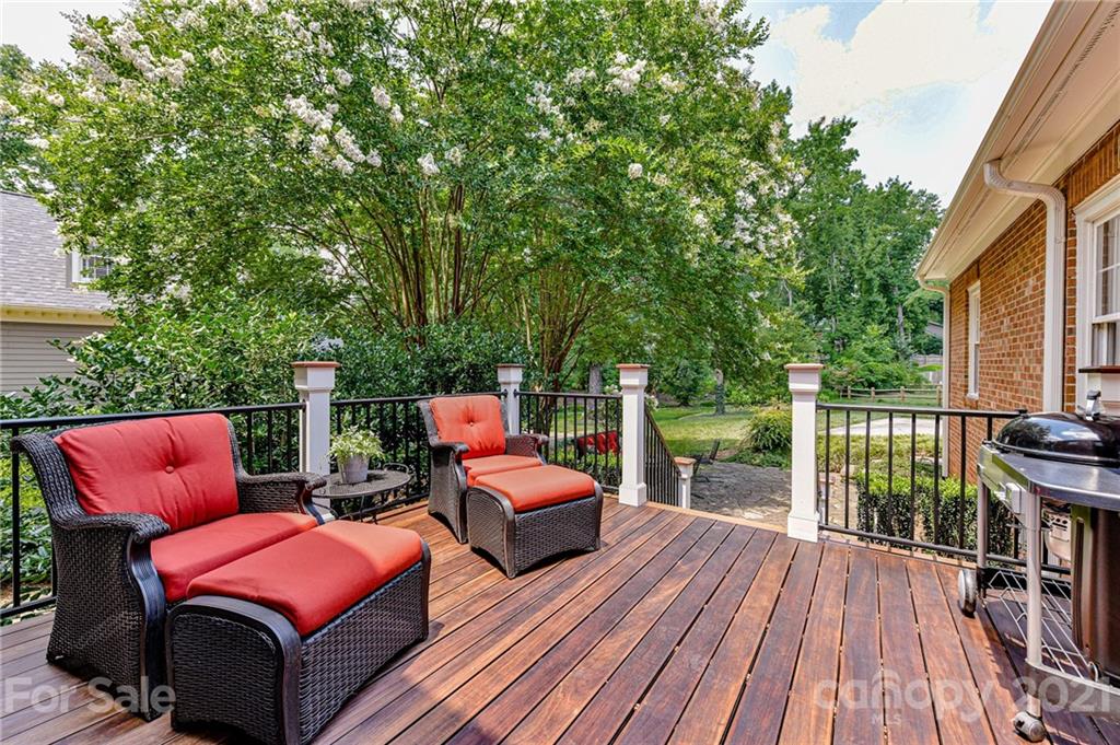 9800 Chatham Oaks Trail Charlotte NC 28210