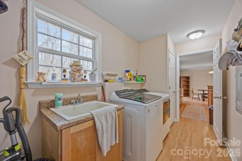 400 Honey Locust Trail Whittier NC 28789