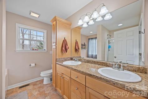 400 Honey Locust Trail Whittier NC 28789