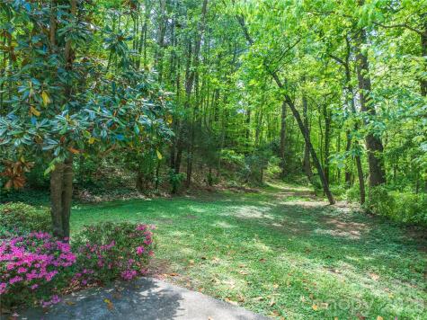 103 Hillside Drive Swannanoa NC 28778