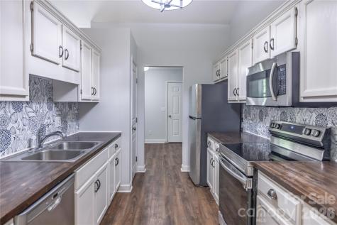 103 Hillside Drive Swannanoa NC 28778