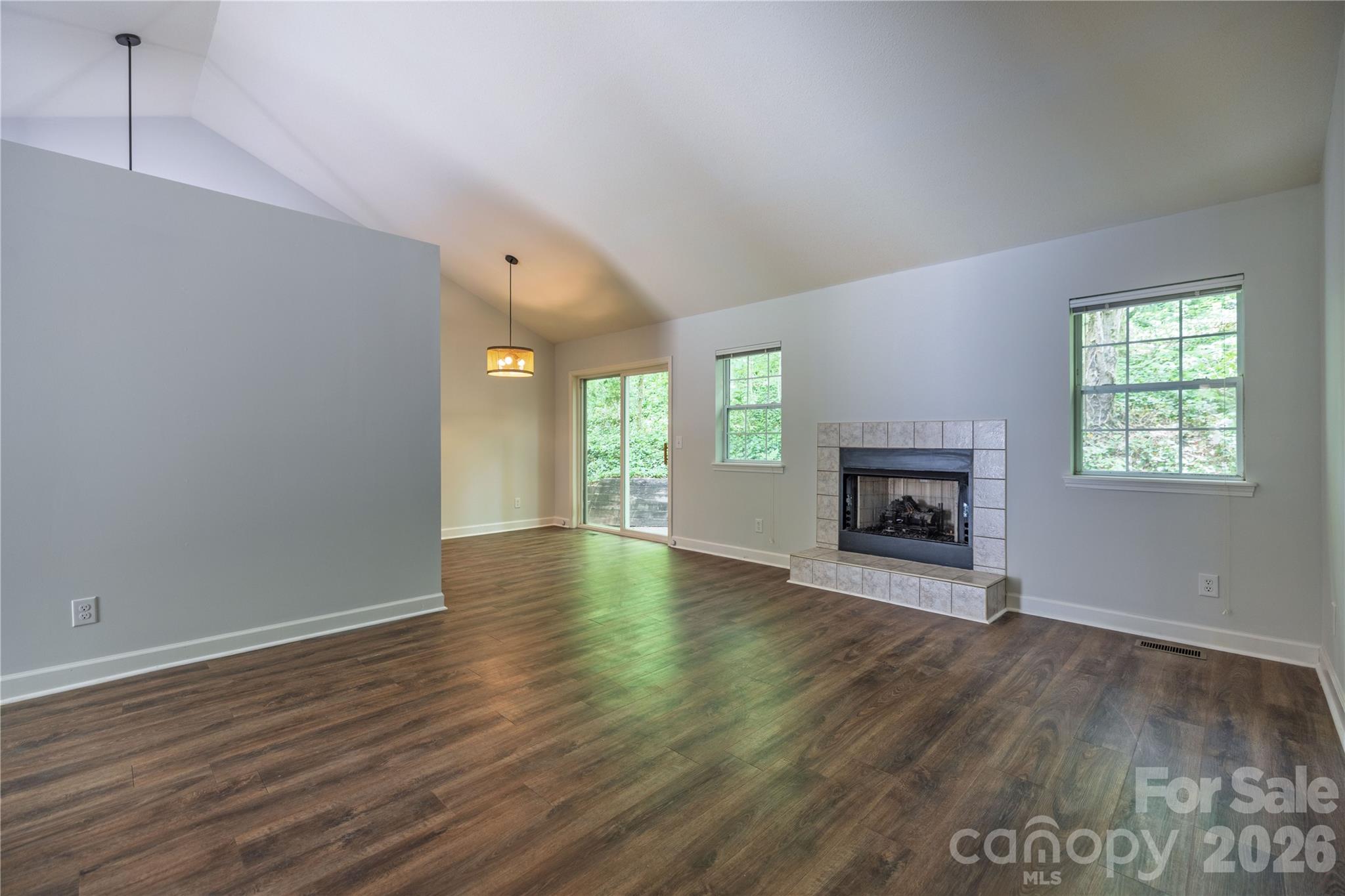 103 Hillside Drive Swannanoa NC 28778