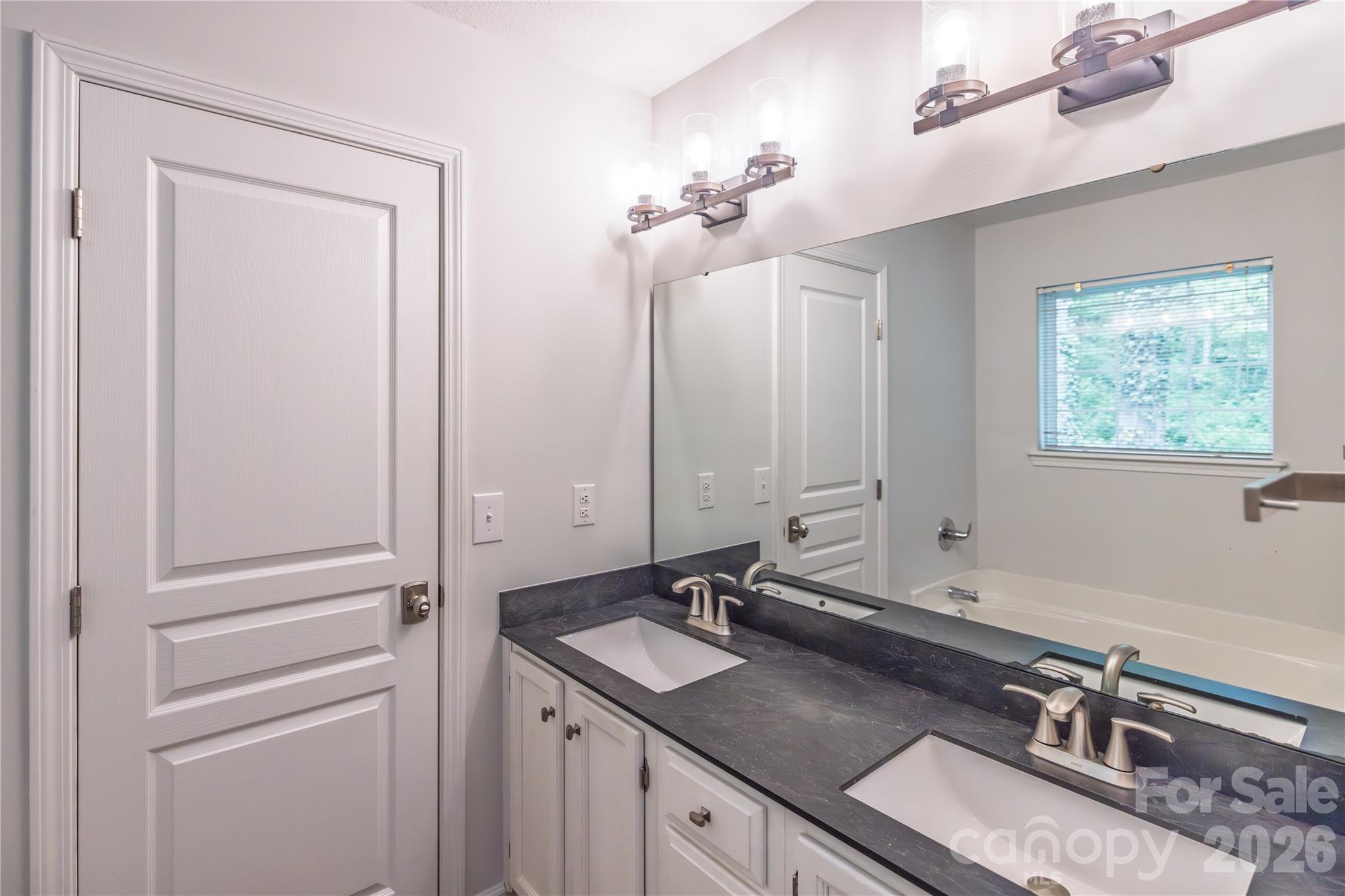 103 Hillside Drive Swannanoa NC 28778