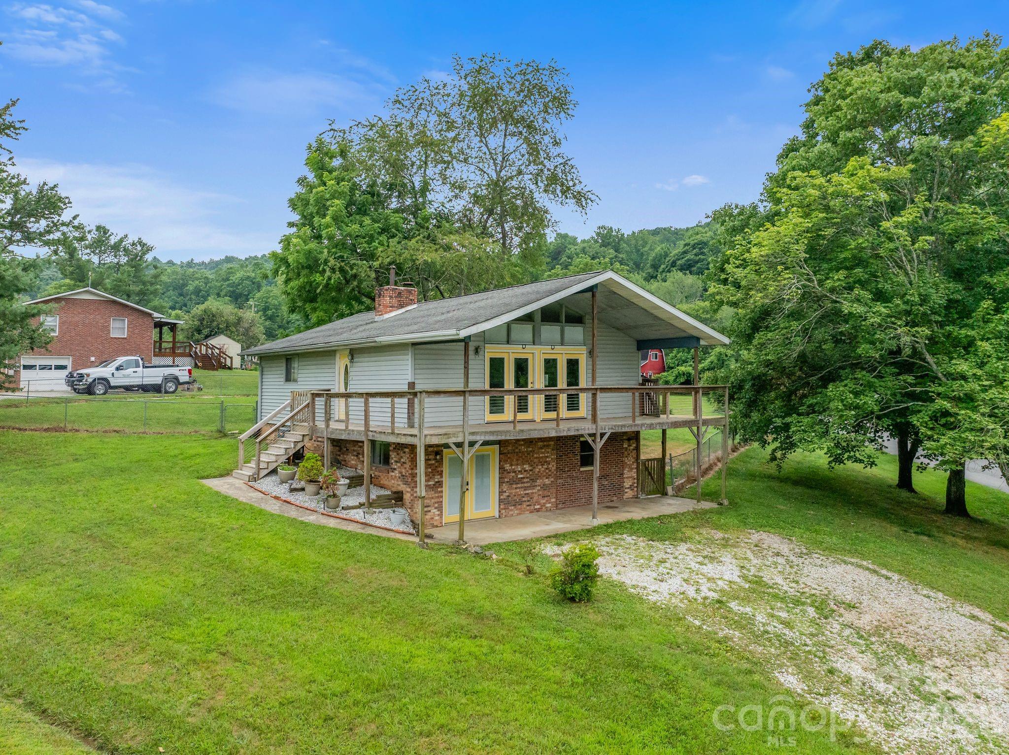 18 Briar Fork Way Fletcher NC 28732
