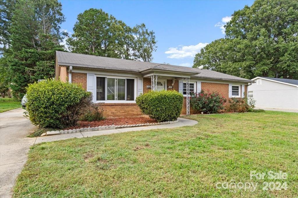 6343 Covecreek Drive Charlotte NC 28215
