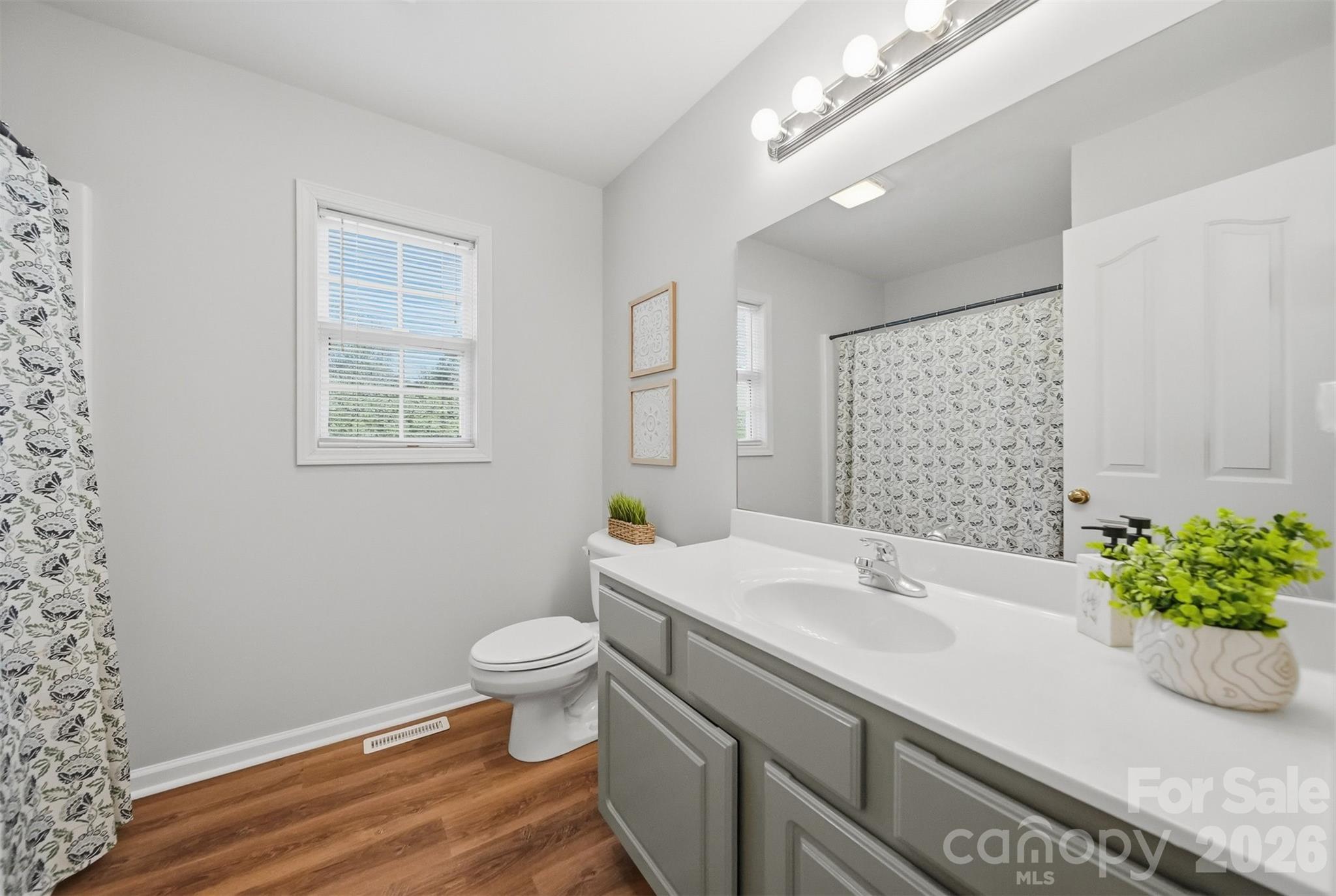 19 Heron Cove Loop Hickory NC 28601