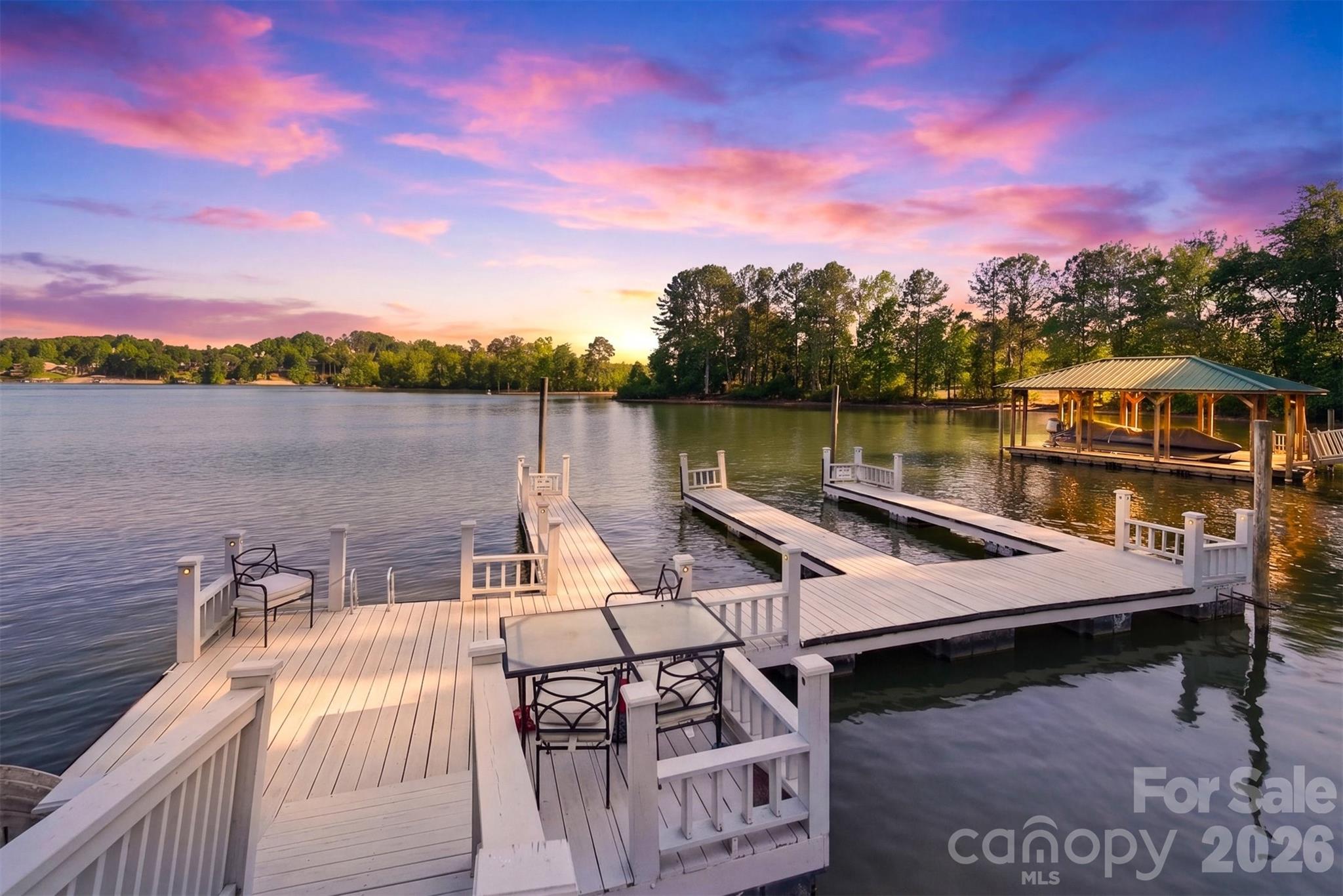 19 Heron Cove Loop Hickory NC 28601