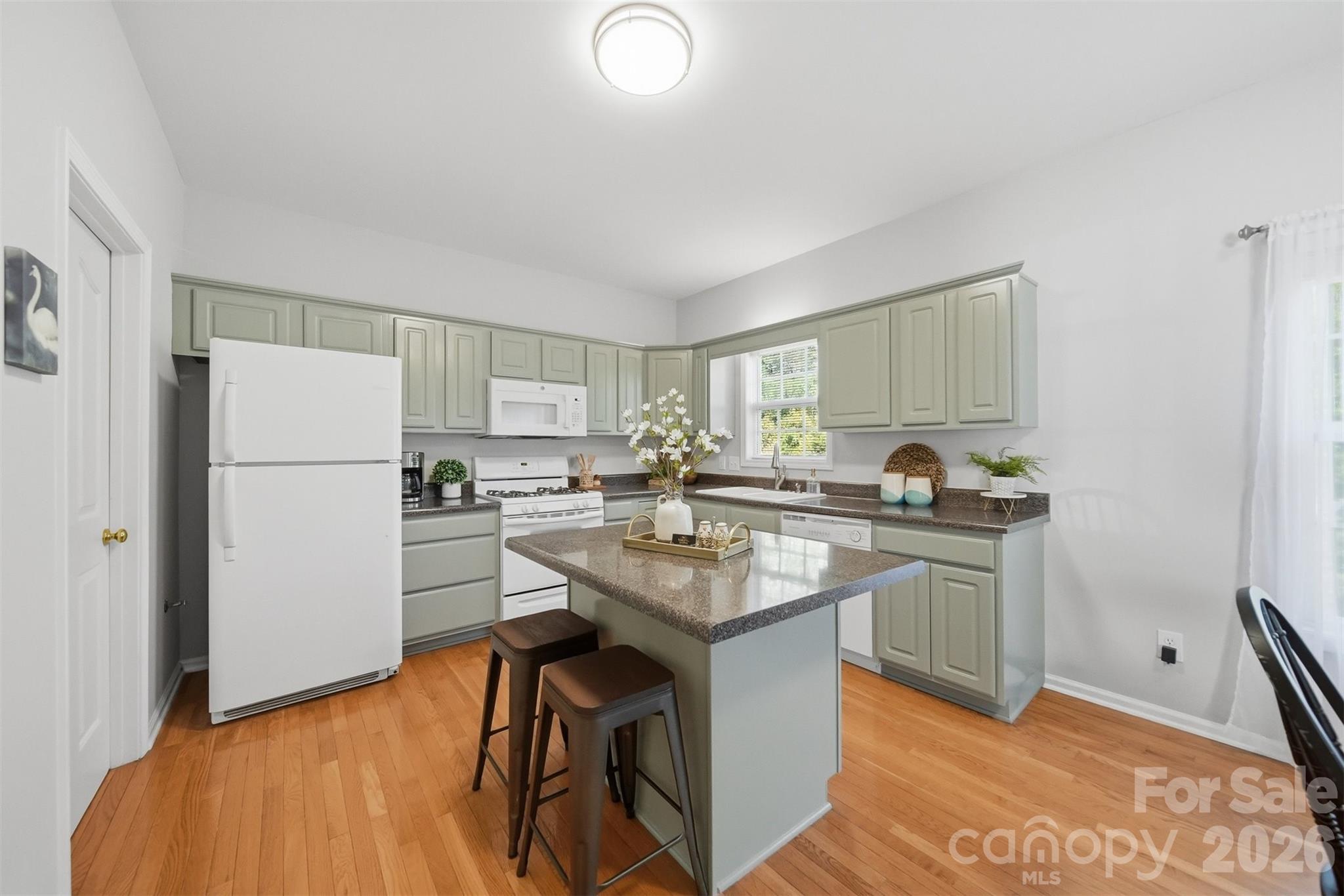 19 Heron Cove Loop Hickory NC 28601