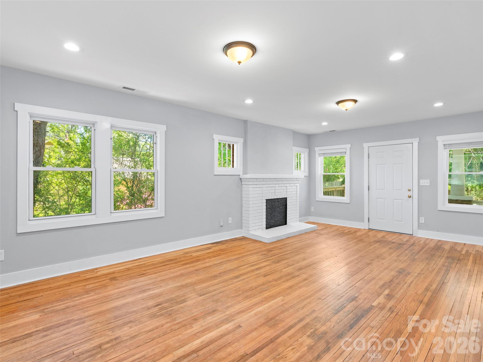 926 W Chapel Road Asheville NC 28803