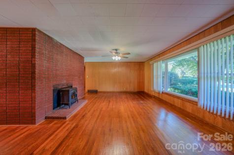 105 Alexander Avenue Swannanoa NC 28778