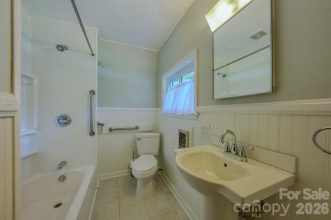 105 Alexander Avenue Swannanoa NC 28778