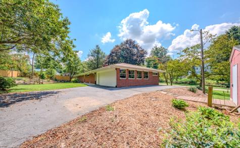 105 Alexander Avenue Swannanoa NC 28778
