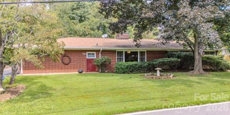 105 Alexander Avenue Swannanoa NC 28778