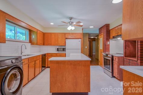 105 Alexander Avenue Swannanoa NC 28778