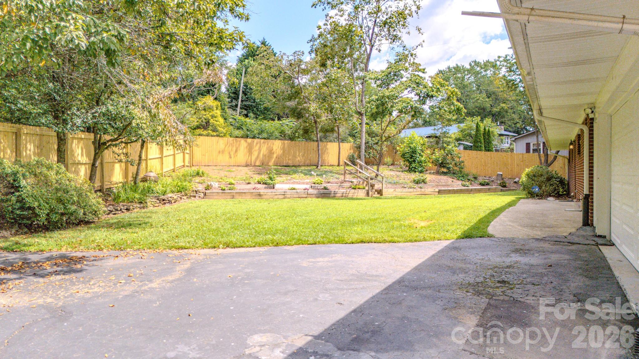 105 Alexander Avenue Swannanoa NC 28778