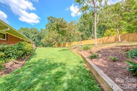 105 Alexander Avenue Swannanoa NC 28778