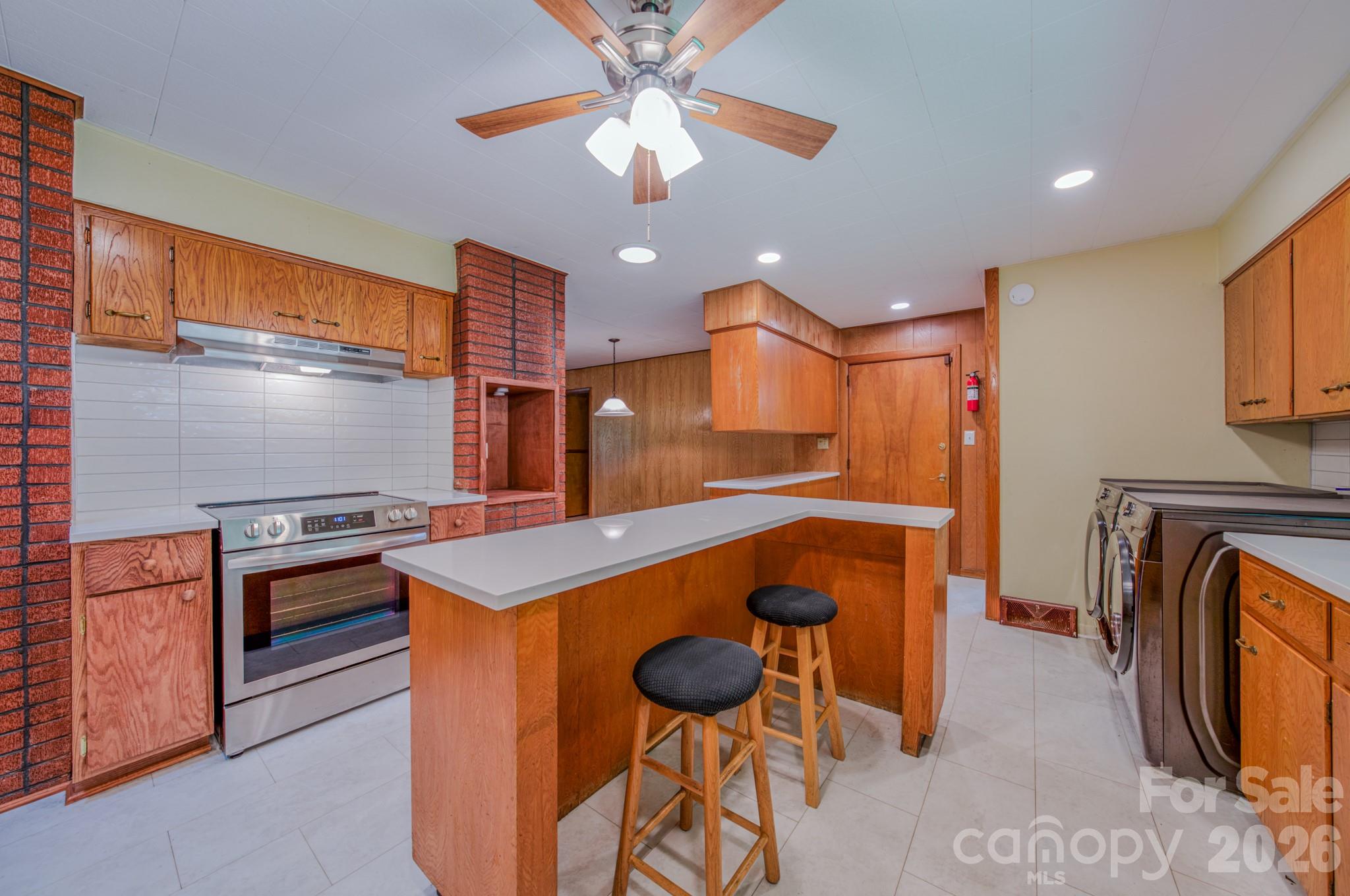 105 Alexander Avenue Swannanoa NC 28778