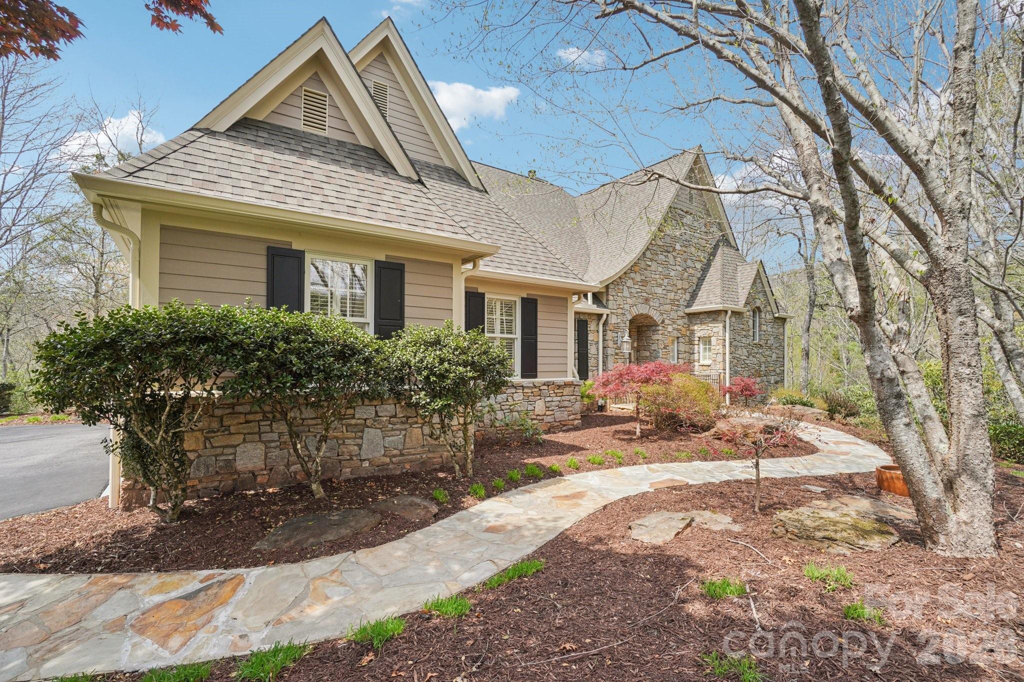 304 Pine Forest Trace Hendersonville NC 28739