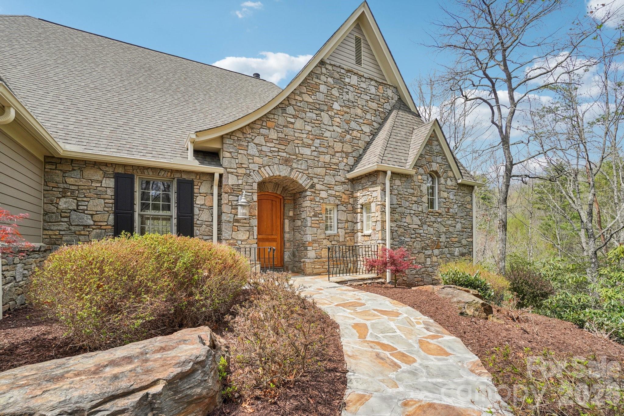 304 Pine Forest Trace Hendersonville NC 28739