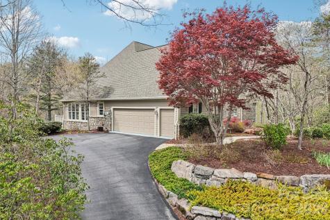 304 Pine Forest Trace Hendersonville NC 28739