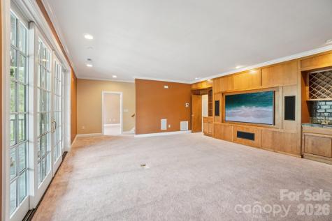 304 Pine Forest Trace Hendersonville NC 28739