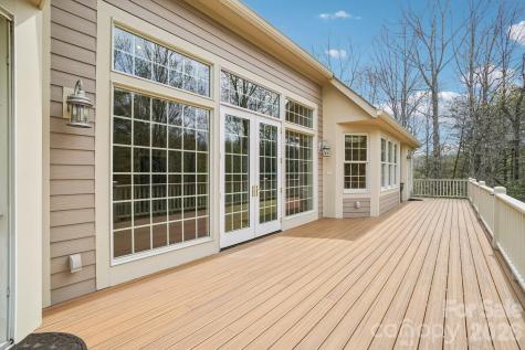304 Pine Forest Trace Hendersonville NC 28739