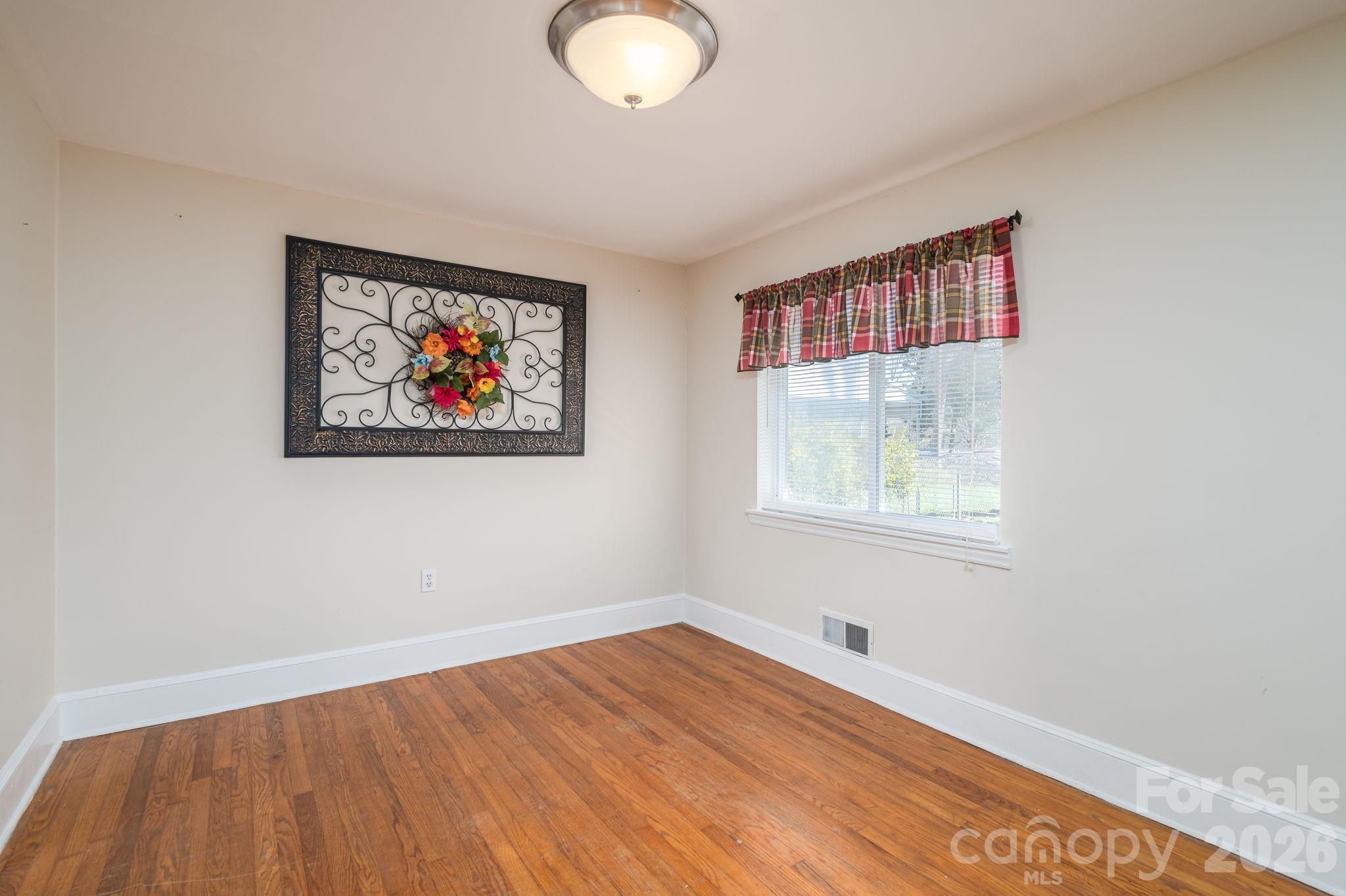 1606 Davis Park Road Gastonia NC 28052