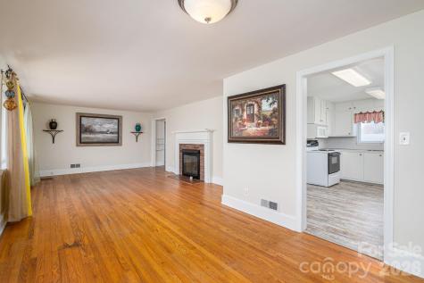 1606 Davis Park Road Gastonia NC 28052