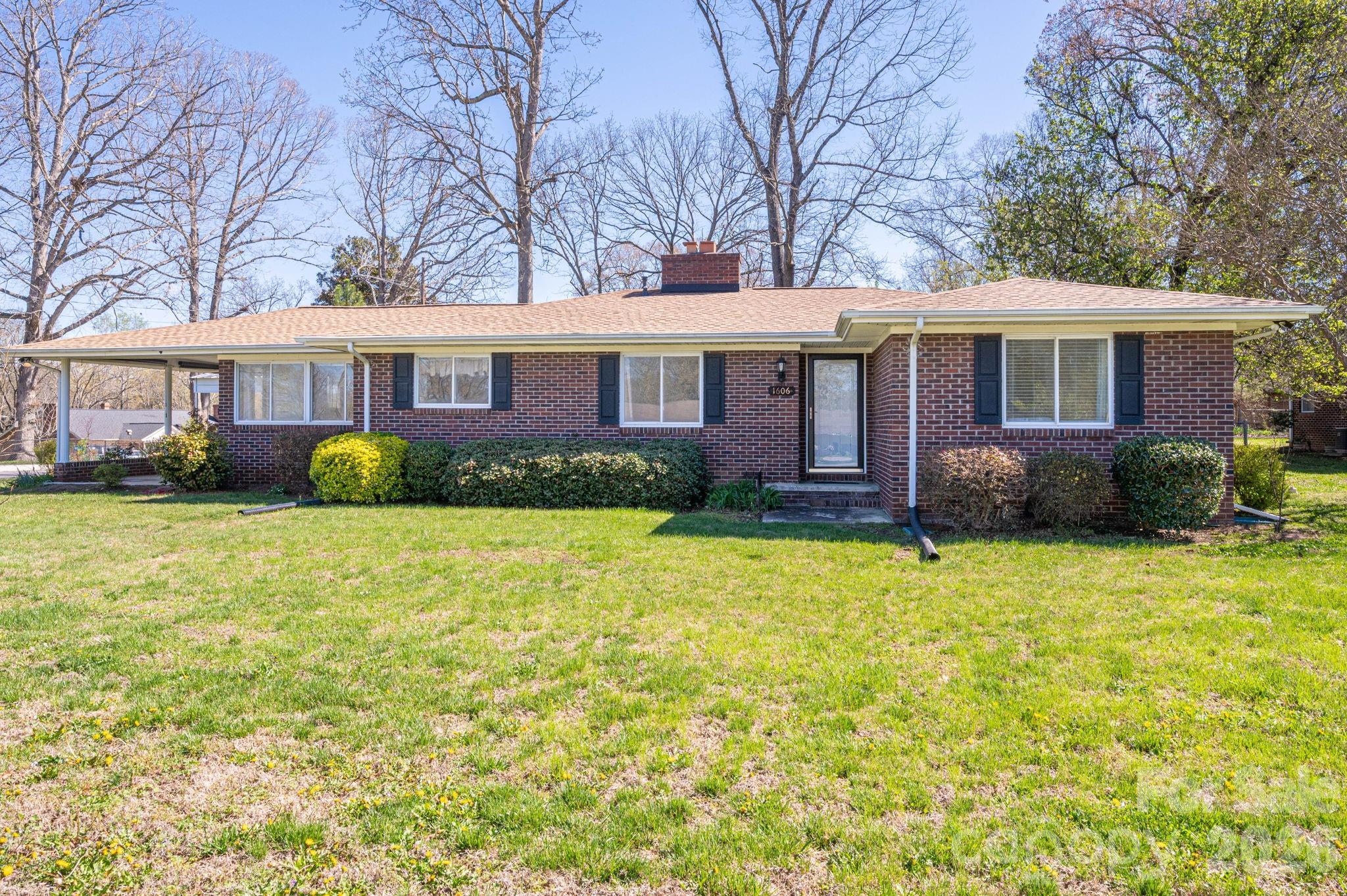 1606 Davis Park Road Gastonia NC 28052