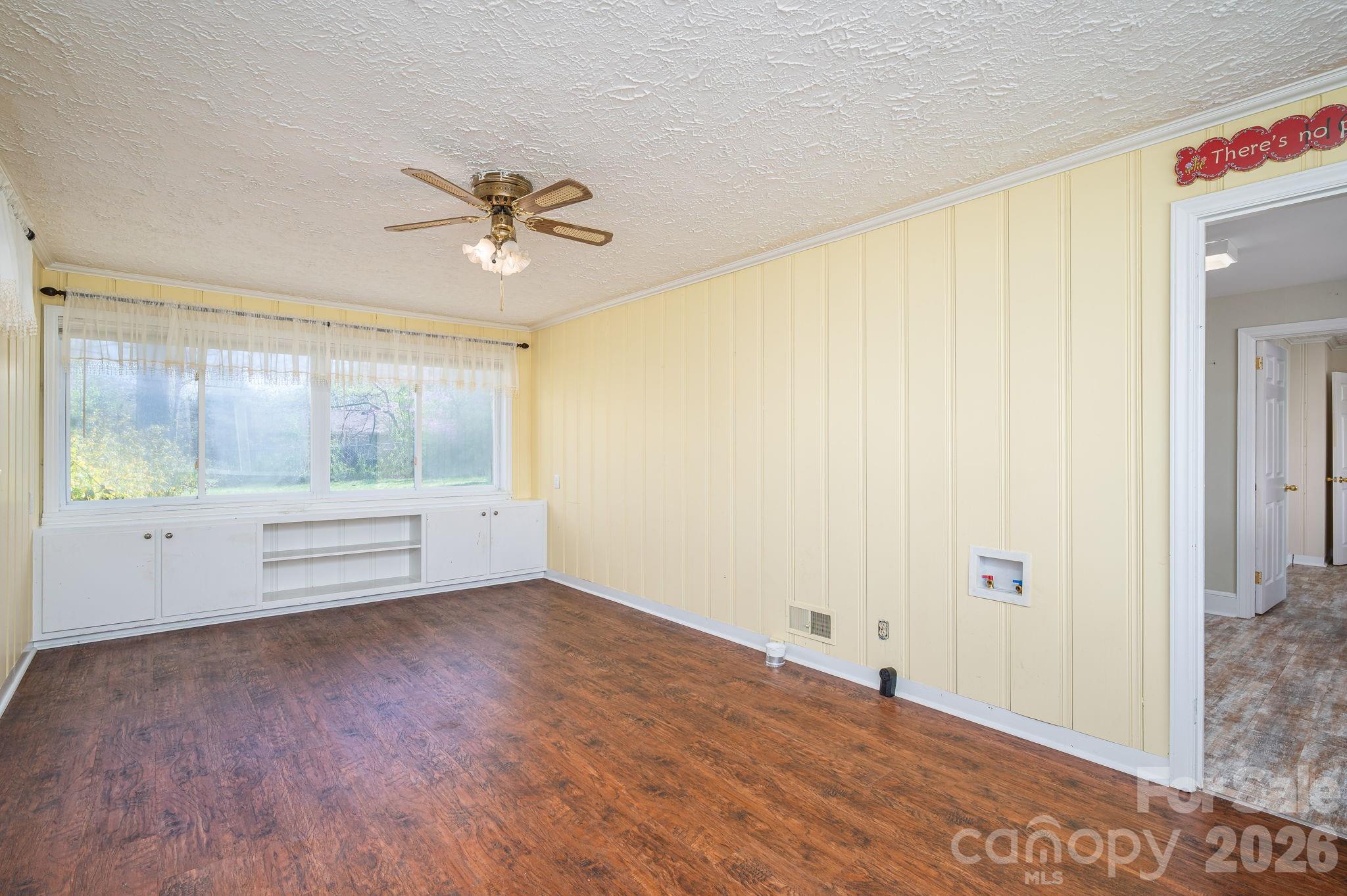 1606 Davis Park Road Gastonia NC 28052