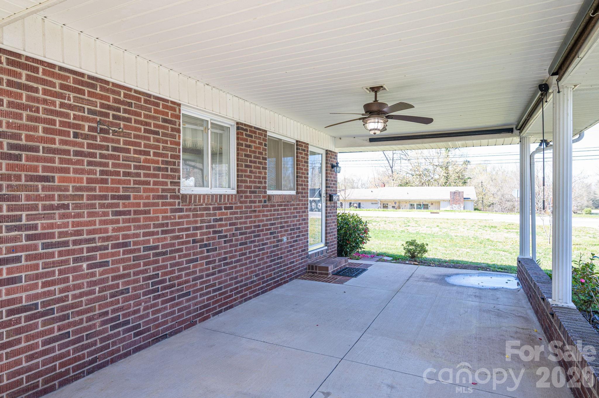 1606 Davis Park Road Gastonia NC 28052