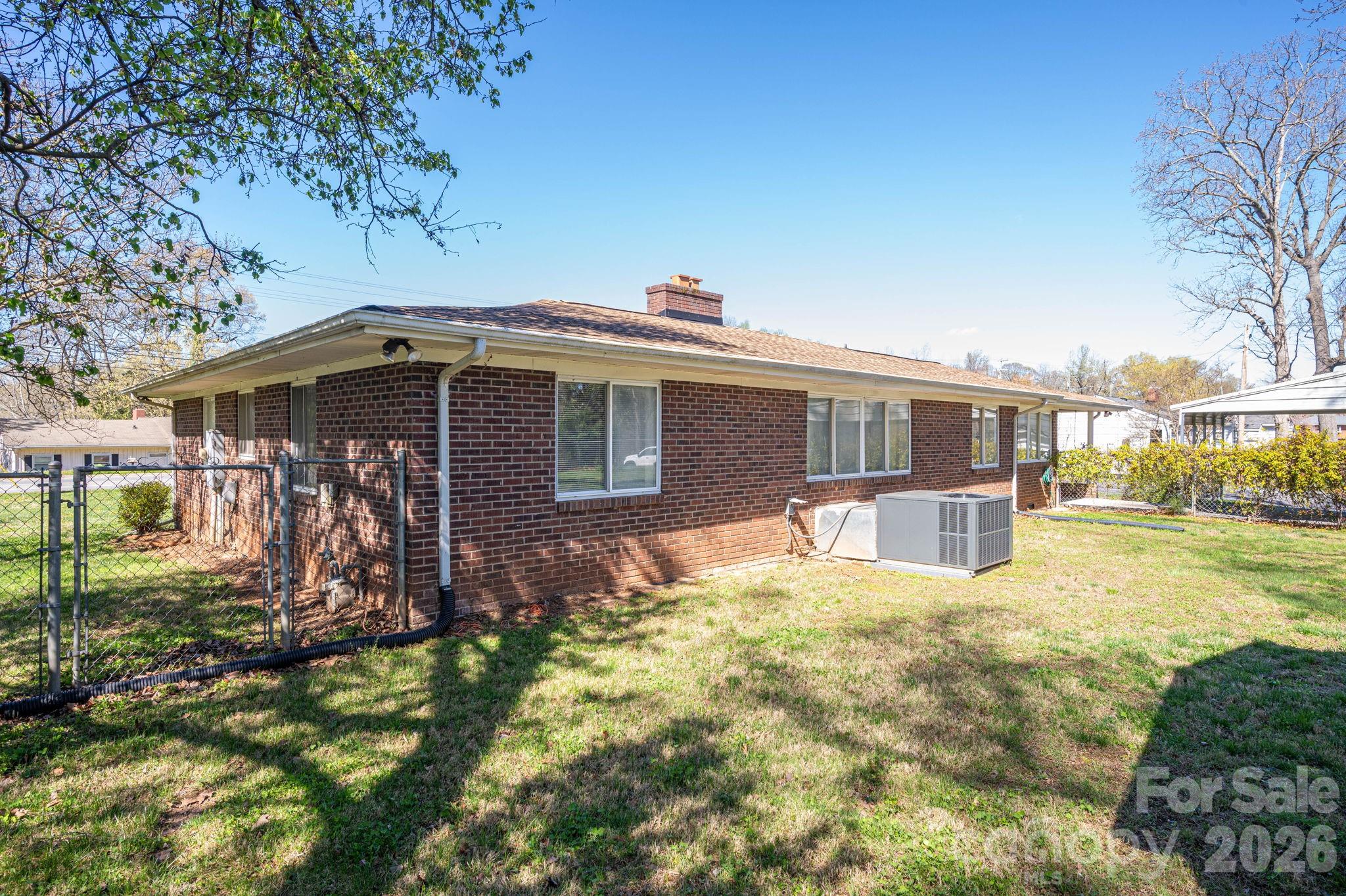1606 Davis Park Road Gastonia NC 28052