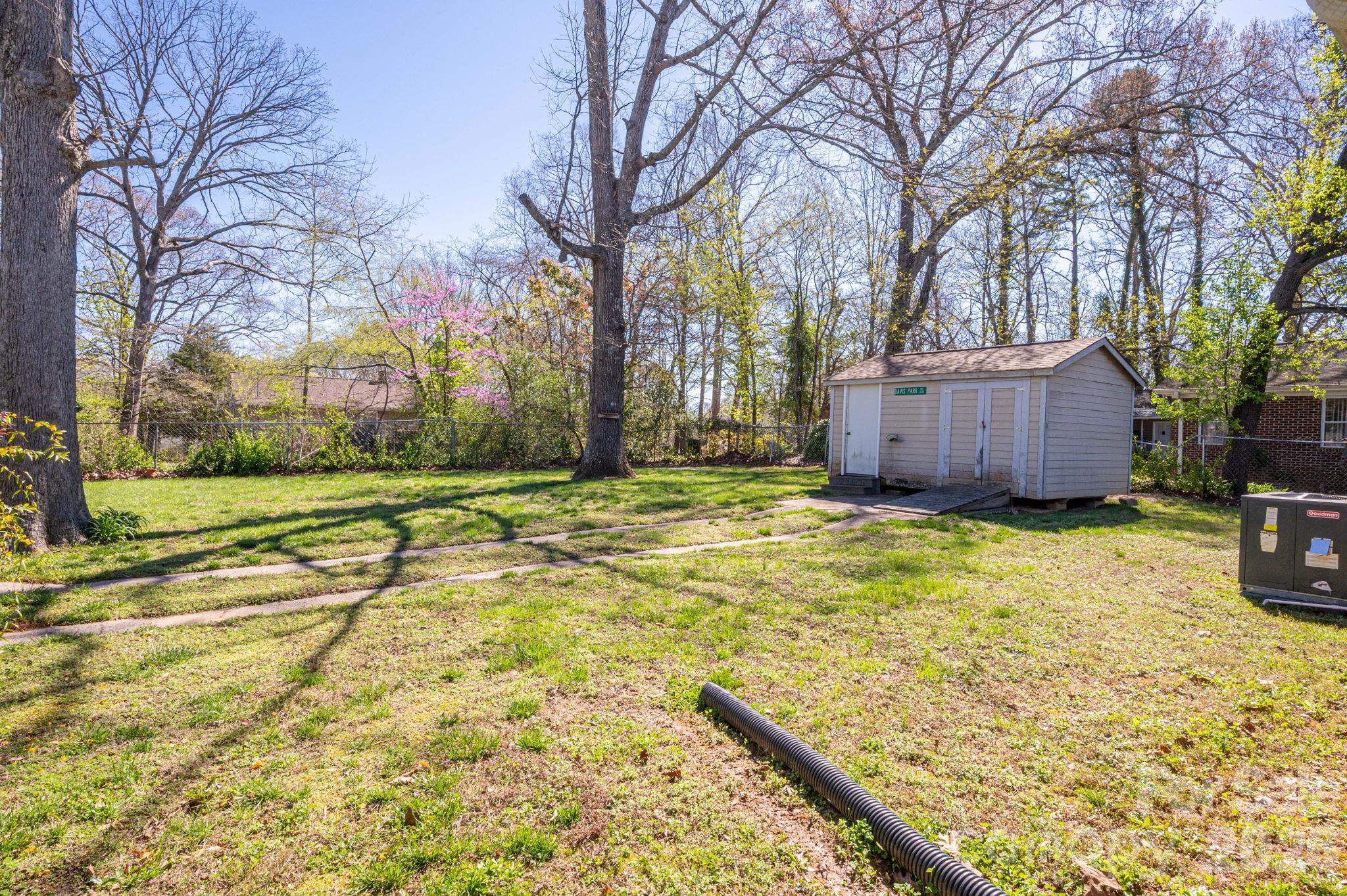 1606 Davis Park Road Gastonia NC 28052