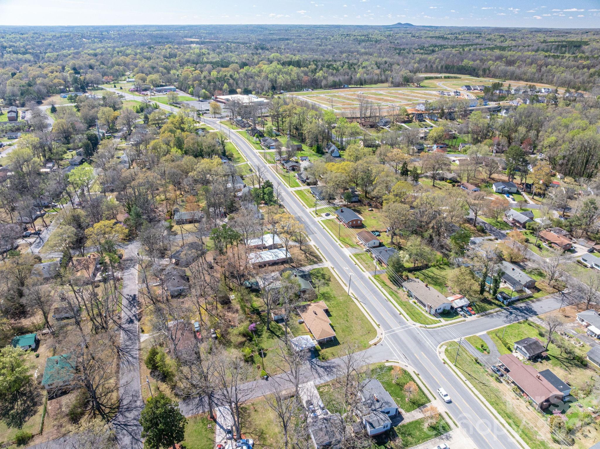 1606 Davis Park Road Gastonia NC 28052