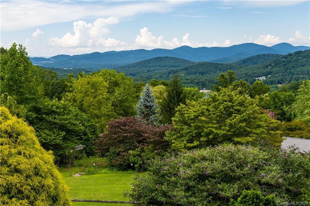 23 Ridgeview Way Asheville NC 28803